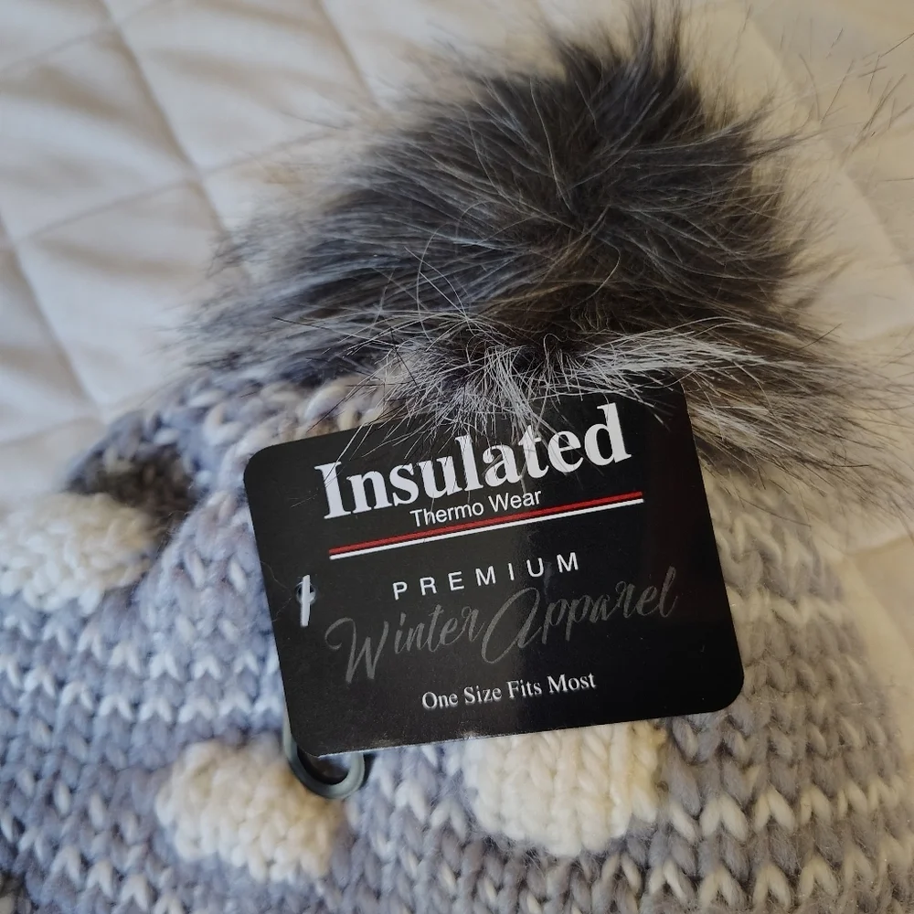 insulated Thermo wear fluffy pom knit